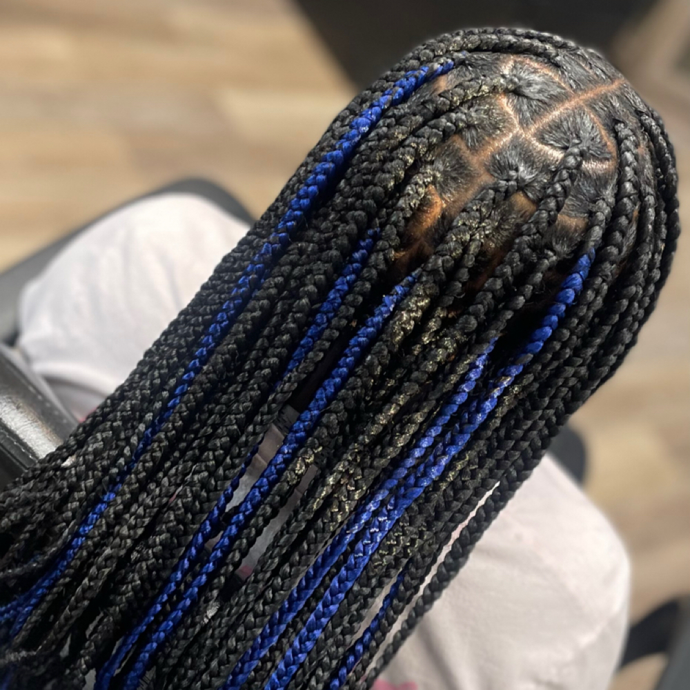 Knotless Braids at Braid Therapy Studio in Wichita, KS