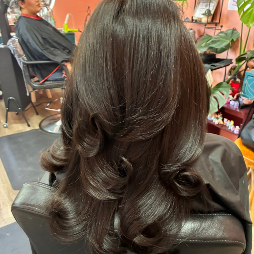 Friday Blow Outs ✨ at Bbeauty Brattt Salon in Houston, TX