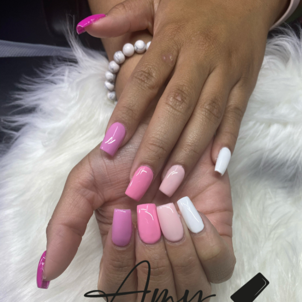 Color Change at Amyz Nailz in Nashville, NC