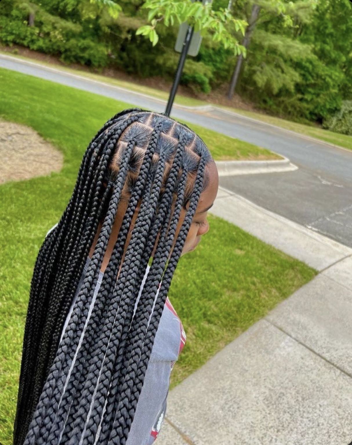 SMEDIUM KNOTLESS BRAIDS