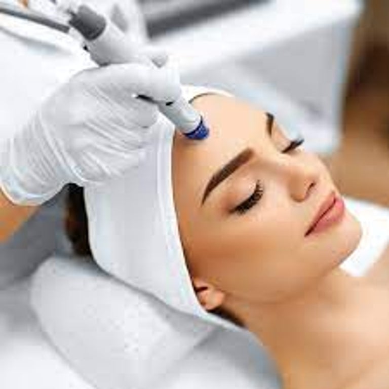 Hydro Glow Facial