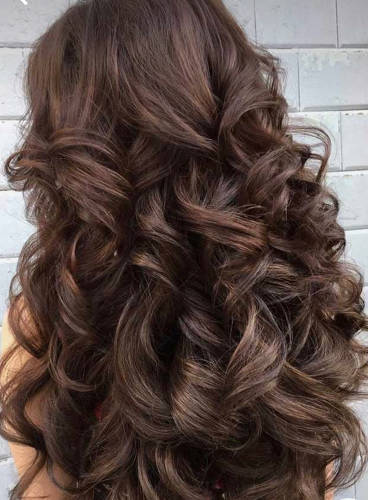 Blow Dry Finish With Curls