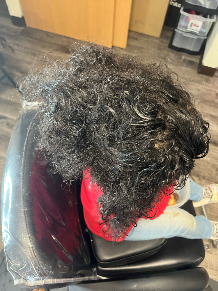 Detangling Service ( Price Varies) at BraidsByChardonnay in Milwaukee, WI
