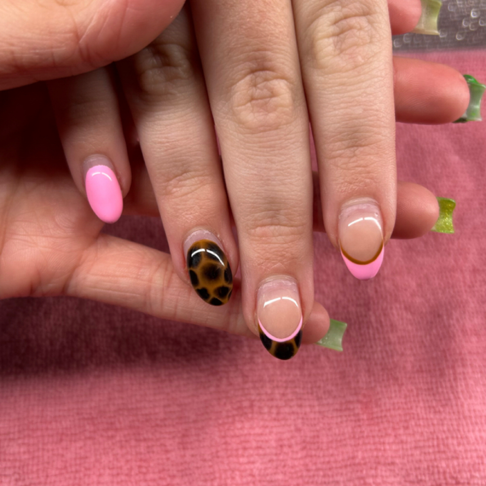 Acrylic Fill at Alyssa Acrylics in Silex, MO