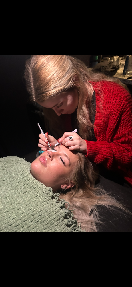 Hybrid Lash Extensions~ Full Set at Lakynesty in Washington Court House, OH