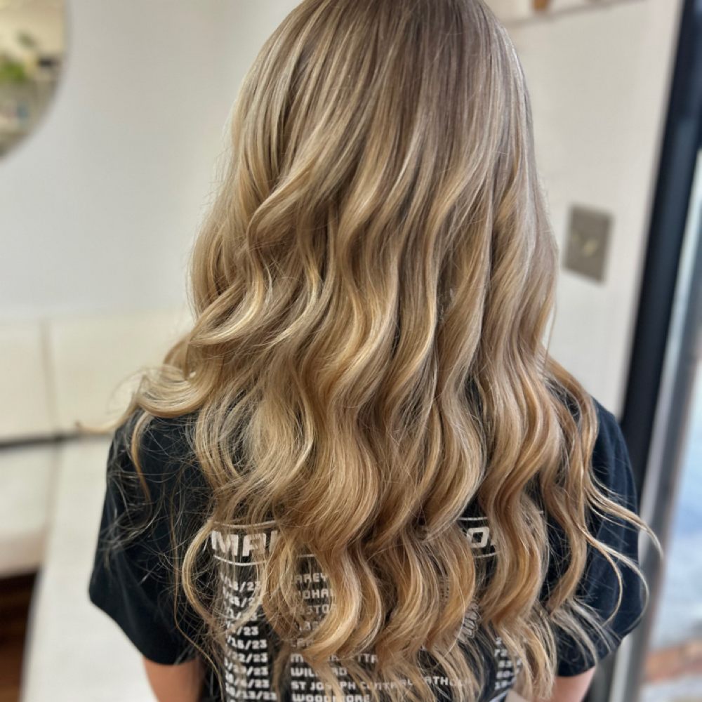 Full Highlight at Salon Source 2000 in Tiffin, OH