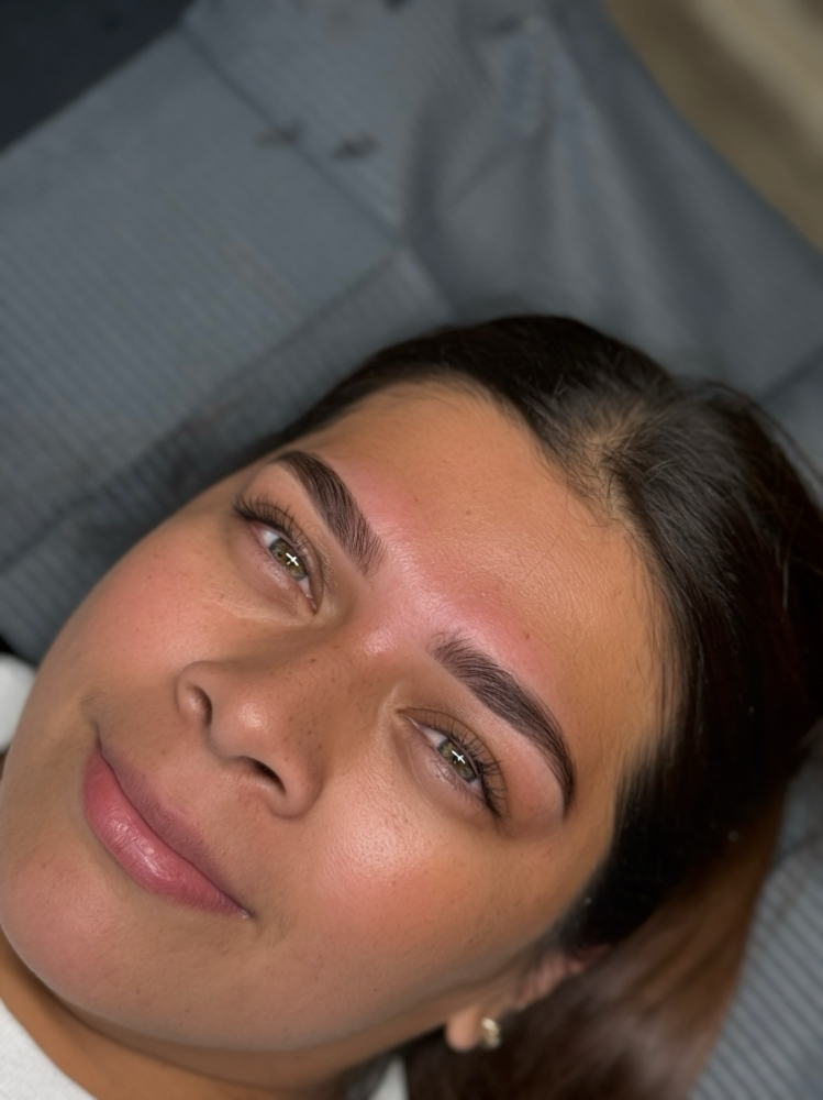 Brow Wax Sculpt & Hybrid Tint