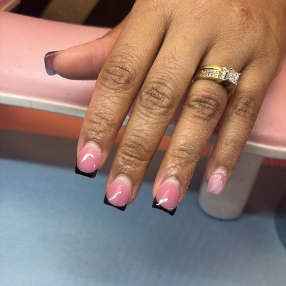 Fill-in (Short Set ) at Prettyaesthetic._ in Nashville, TN