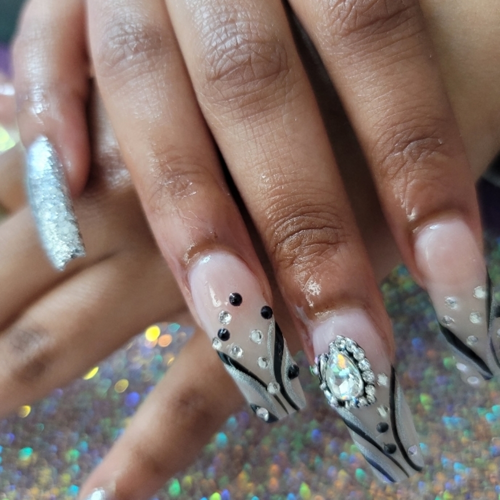 Nail Art at The Queen's Love in Farmers Branch, TX