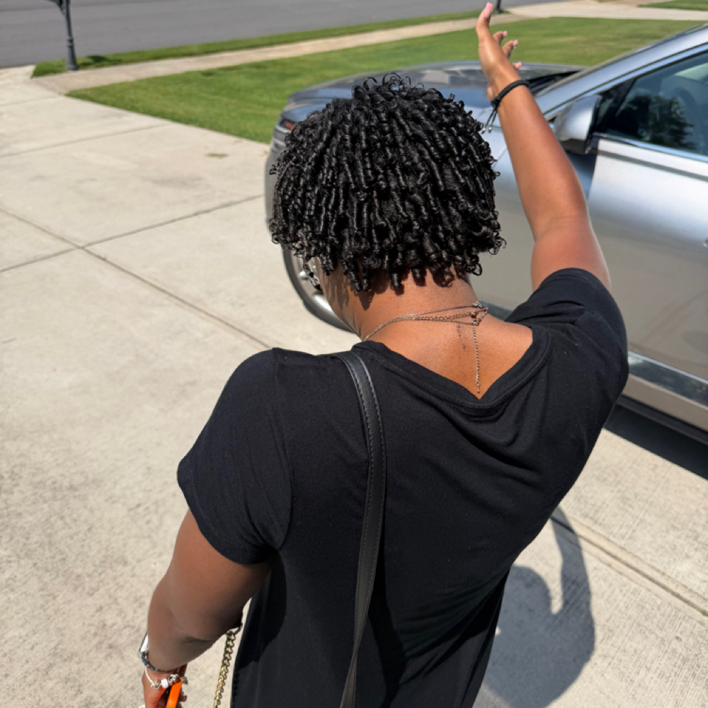 Defined Curls ( Natural Hair style) at De’Luxé Booking’s in Atlanta, GA