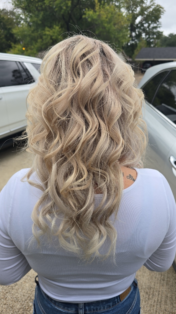 Shampoo And Curl at The Bloom Room Hair & Head Spa Studio in Shreveport, La, LA