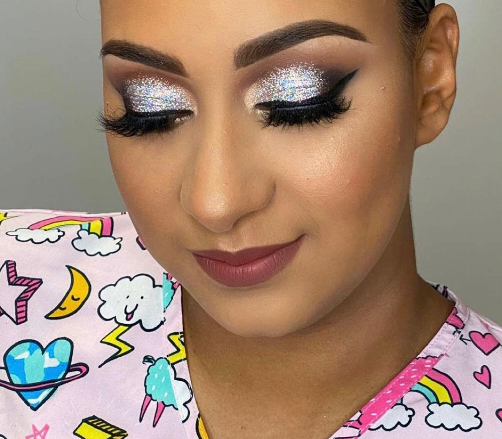 Glitter Glam-with Lashes