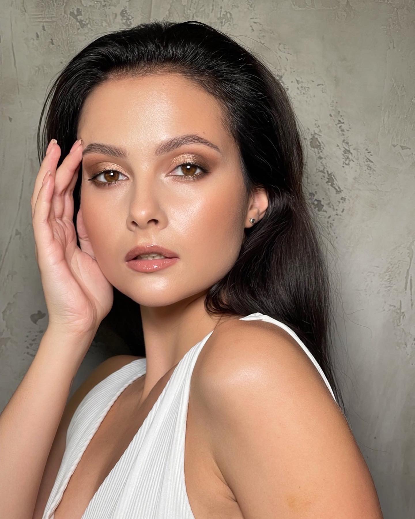Nude , Natural , Everyday Makeup