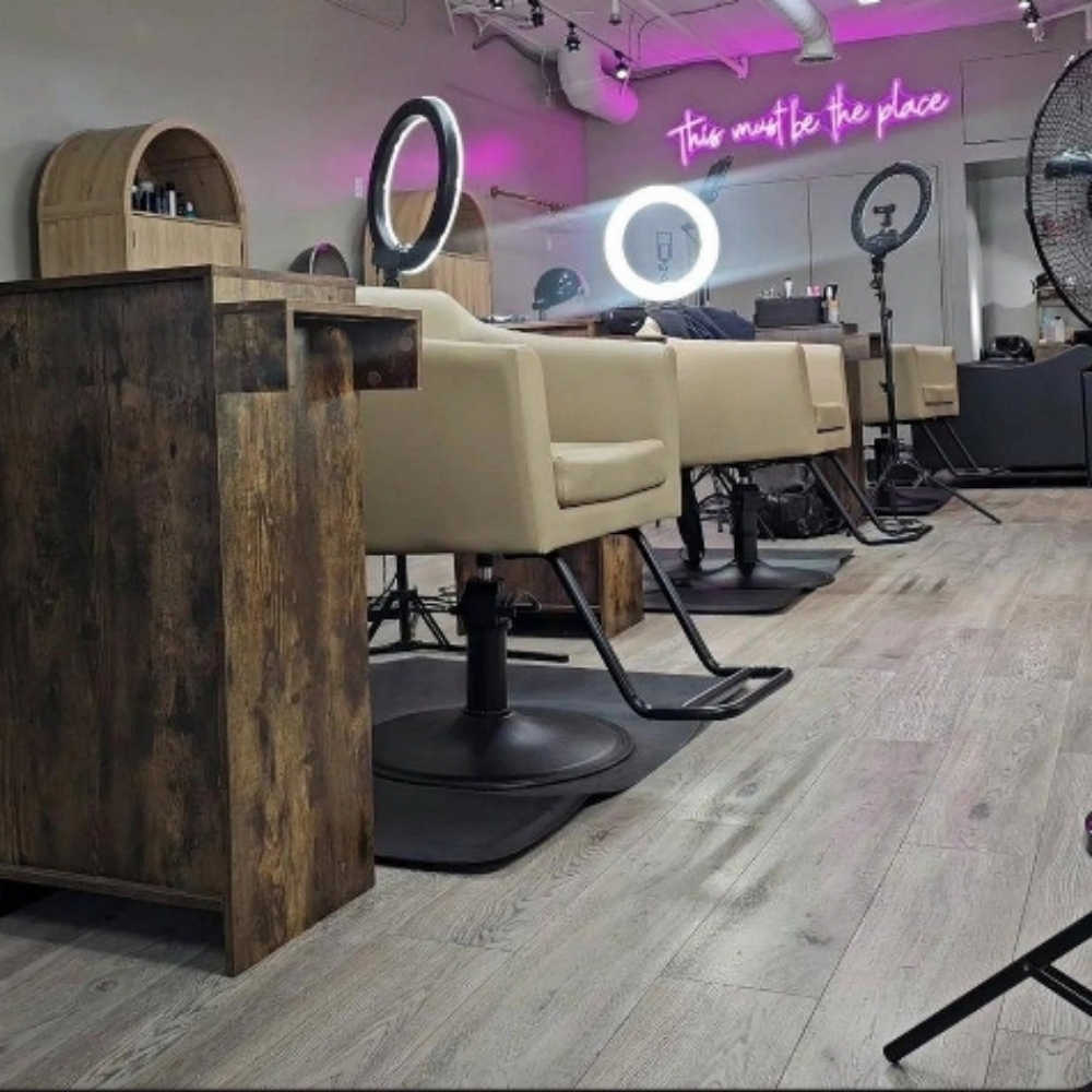 Detangling Fee at Melanie Charlton Hair in Los Angeles, CA
