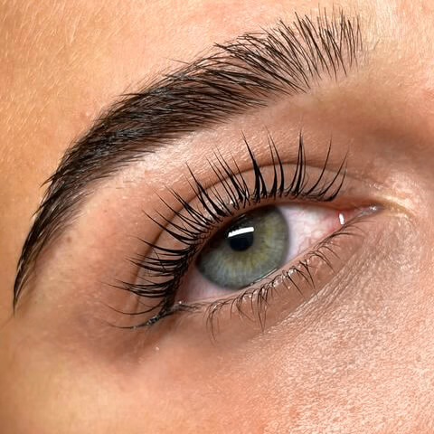 Lash Tinting