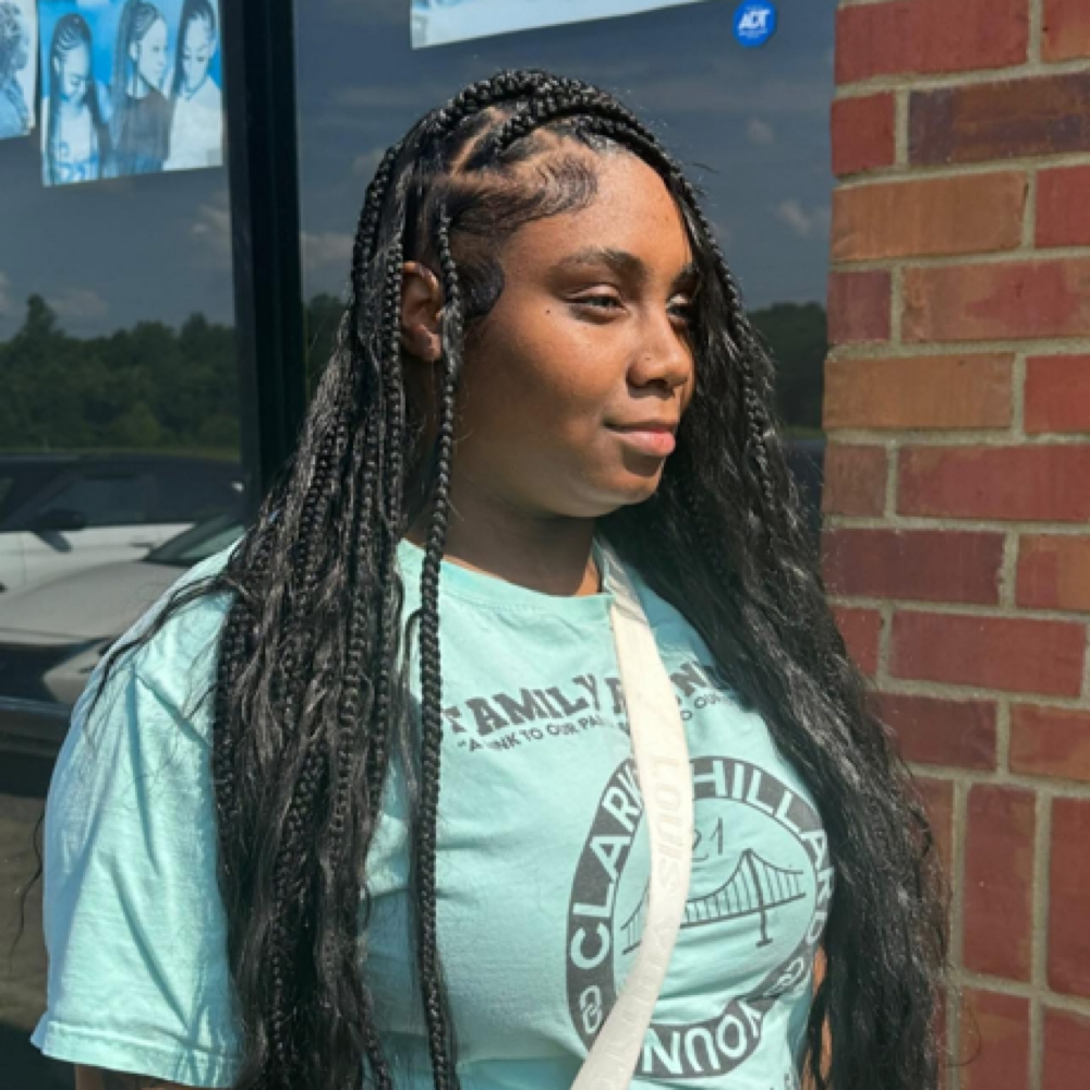 Large Bora Bora Knotless Braids at Sene Beauty Bar in Horn Lake, MS