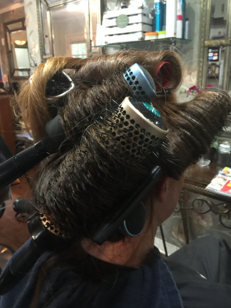 Wash And Blow dry
