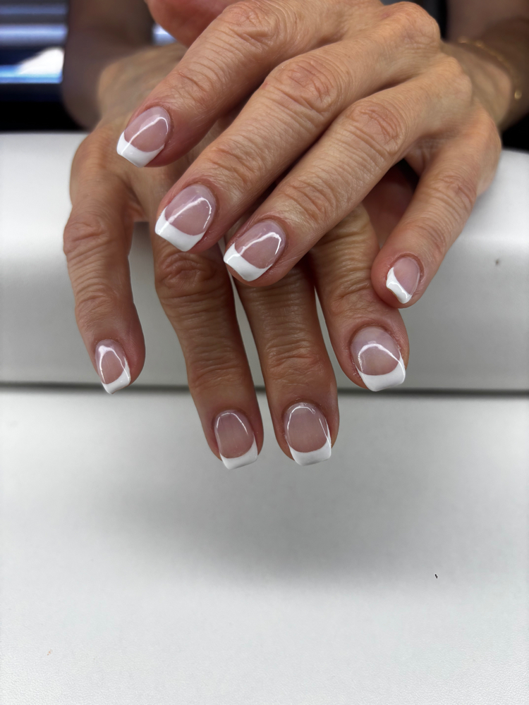 Mobile Gel Manicure