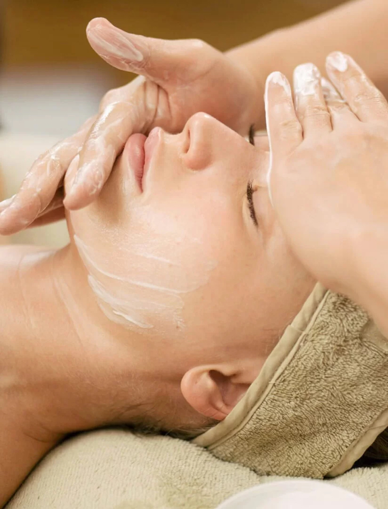 FIRMING TRANSFORMATION FACIAL