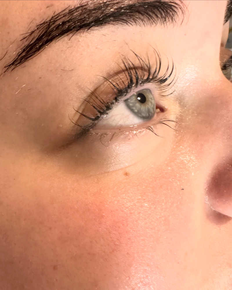 Lash Lift and Tint