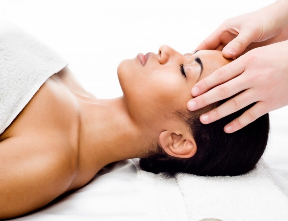 RENEW & RELIFT SKIN THERAPY