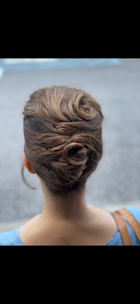Event Up-do