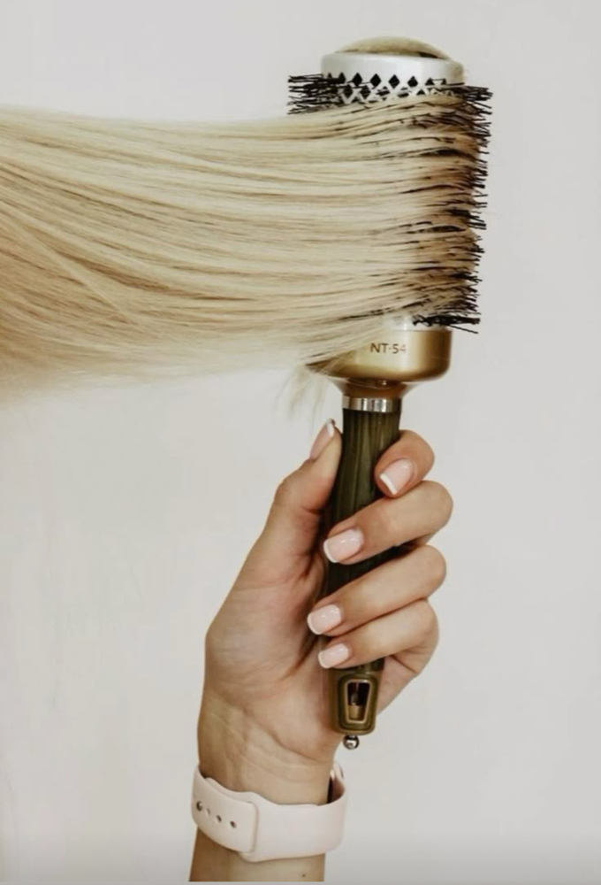 Shampoo & Blowout