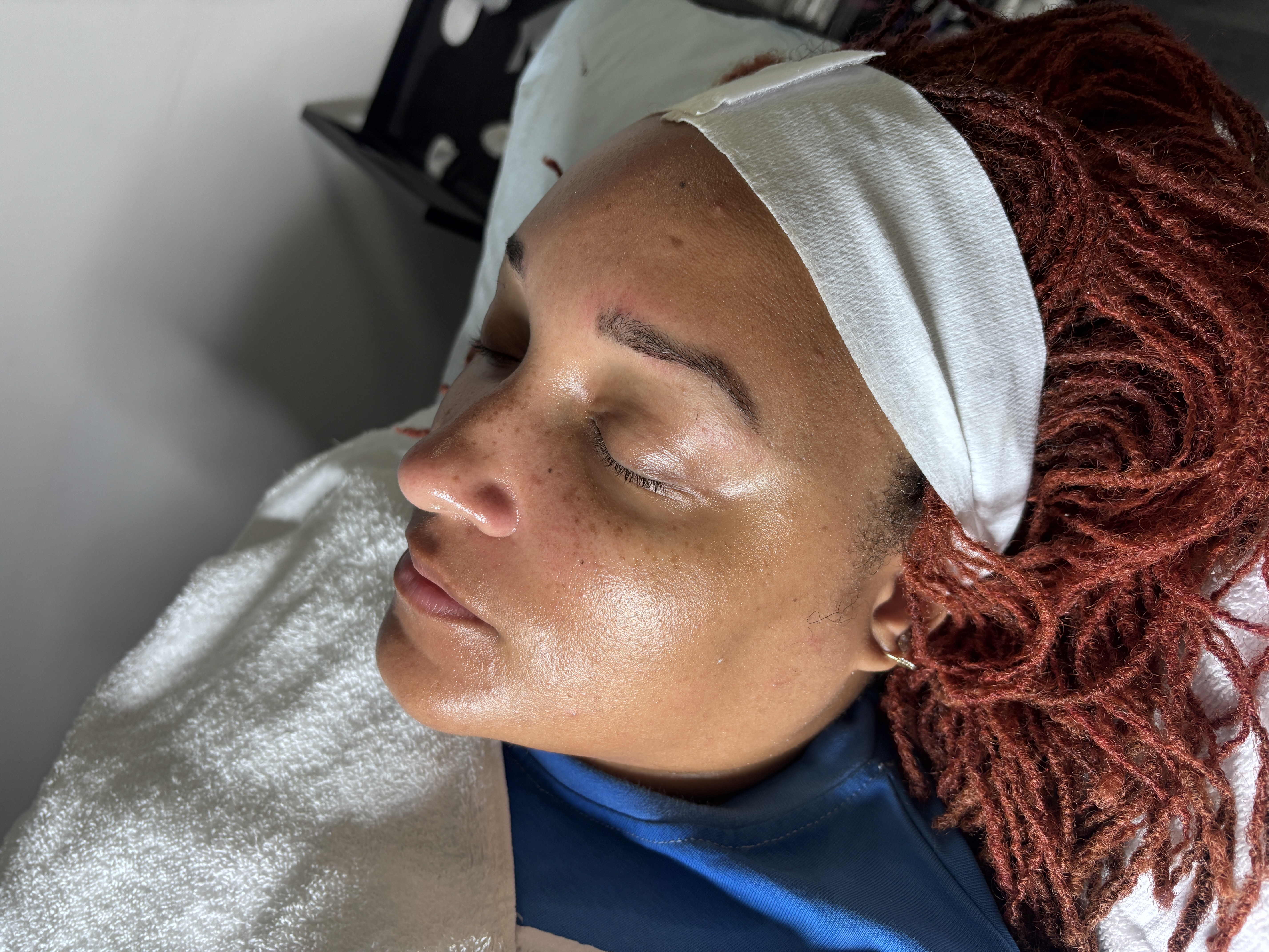 Clarifying Radiance Facial