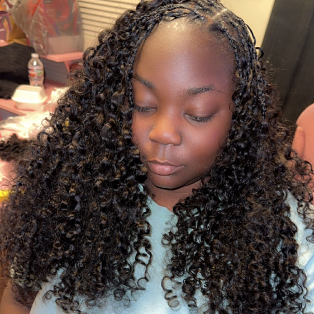 Medium Miracle Knots at Goddess Stylez in Sealy, TX