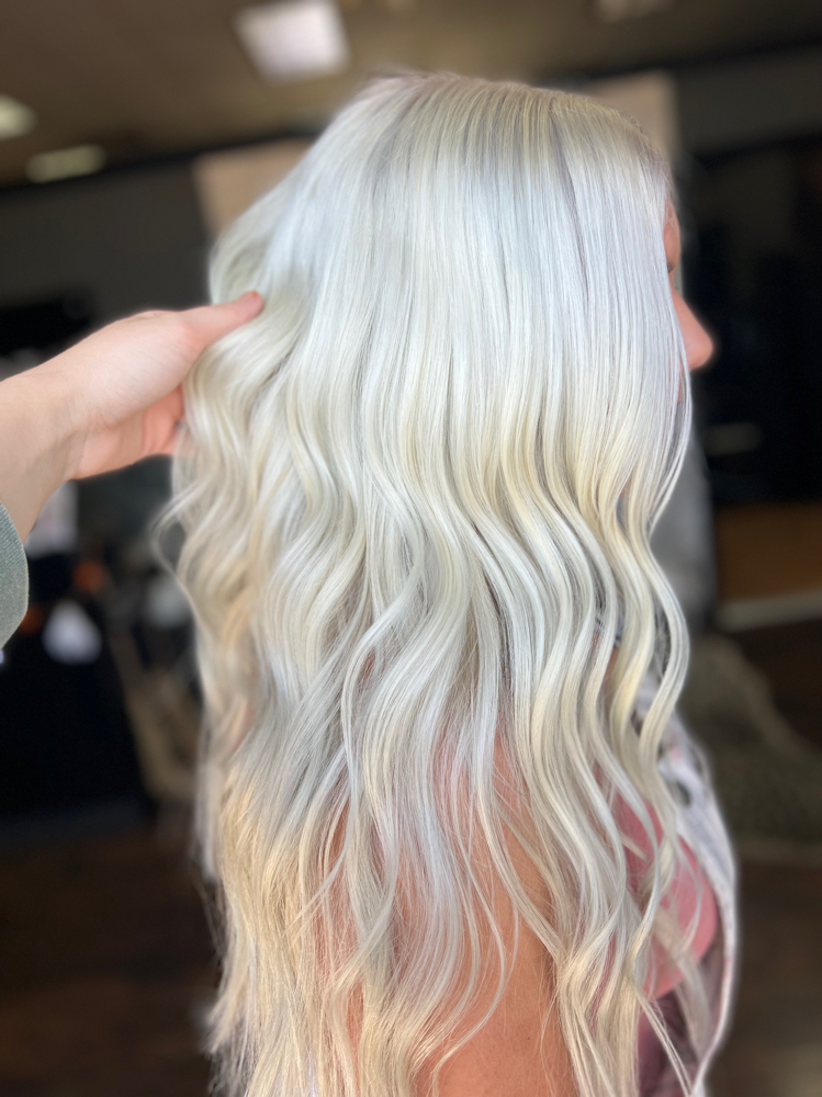 On Scalp Bleach Root Touch Up