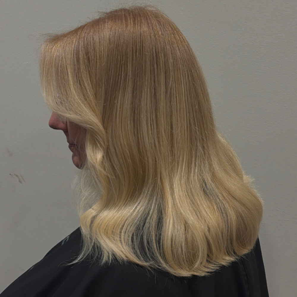 Women’s Haircut at Mane by Miranda Katherine in Mount Pleasant, SC