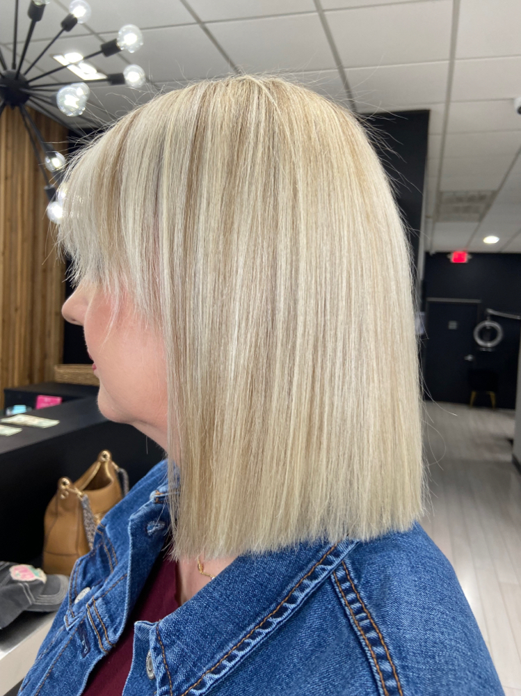 WOMENS HAIRCUT