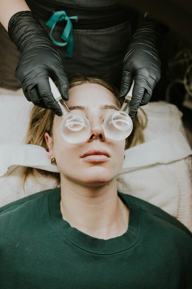 Ultimate Soothing Facial