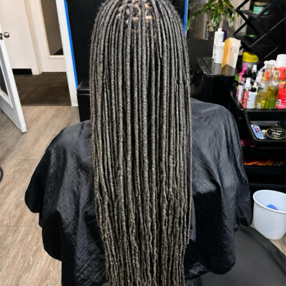 Loc Maintenance/Repair at Equality’s Nubian Stiylz in Hampton, VA
