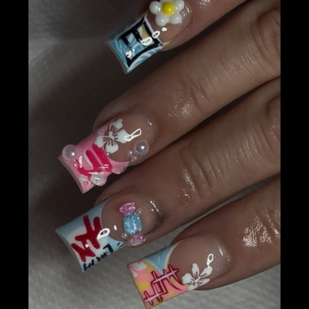 medium design set!! at hayleighs.nails in saint paul, MN
