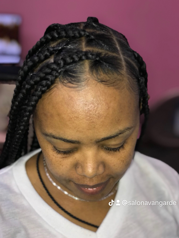Large Knotless Box Beats at Salon Avangarde313 in Oak Park, MI