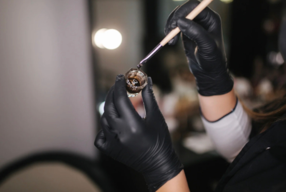 Brow Lamination and Tint