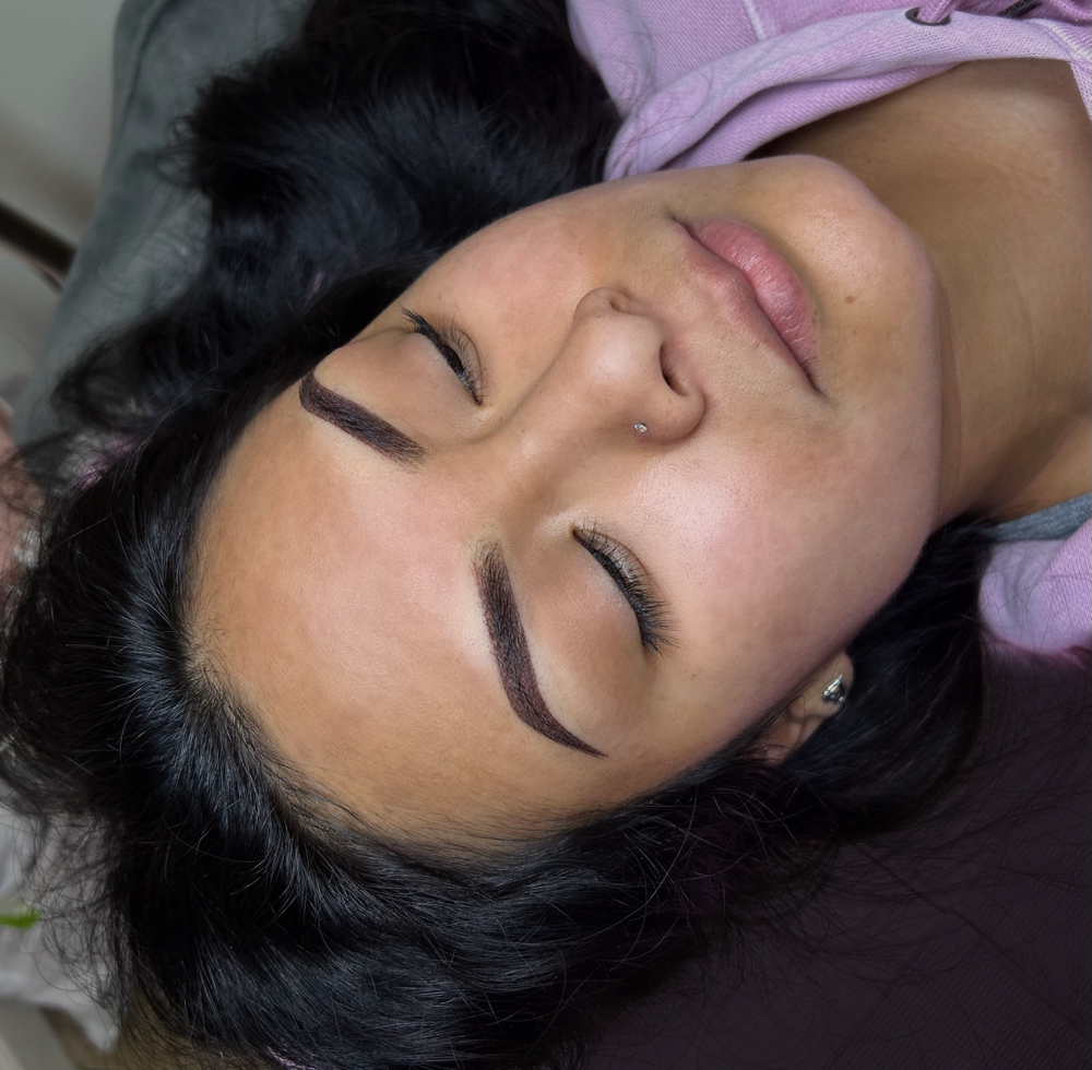 Brow Touch Up (4-9 Weeks)