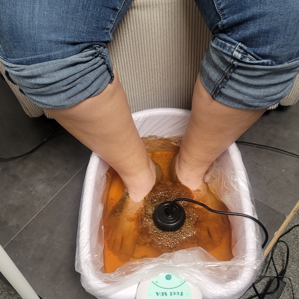 Ionic Foot Detox at Sparkle & Sass Studio in Sonora, CA