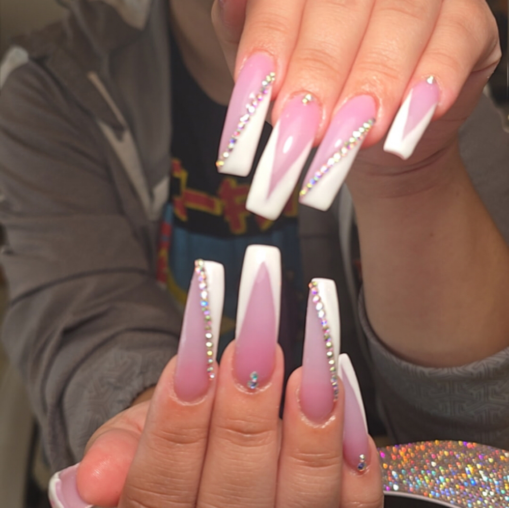 XXXL full Set Acrylics at Latin Beauty Nails in Casey, IL