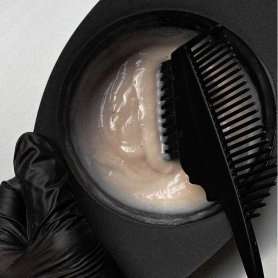 Root touch up at Luxe Brunette Co. in Bend, OR