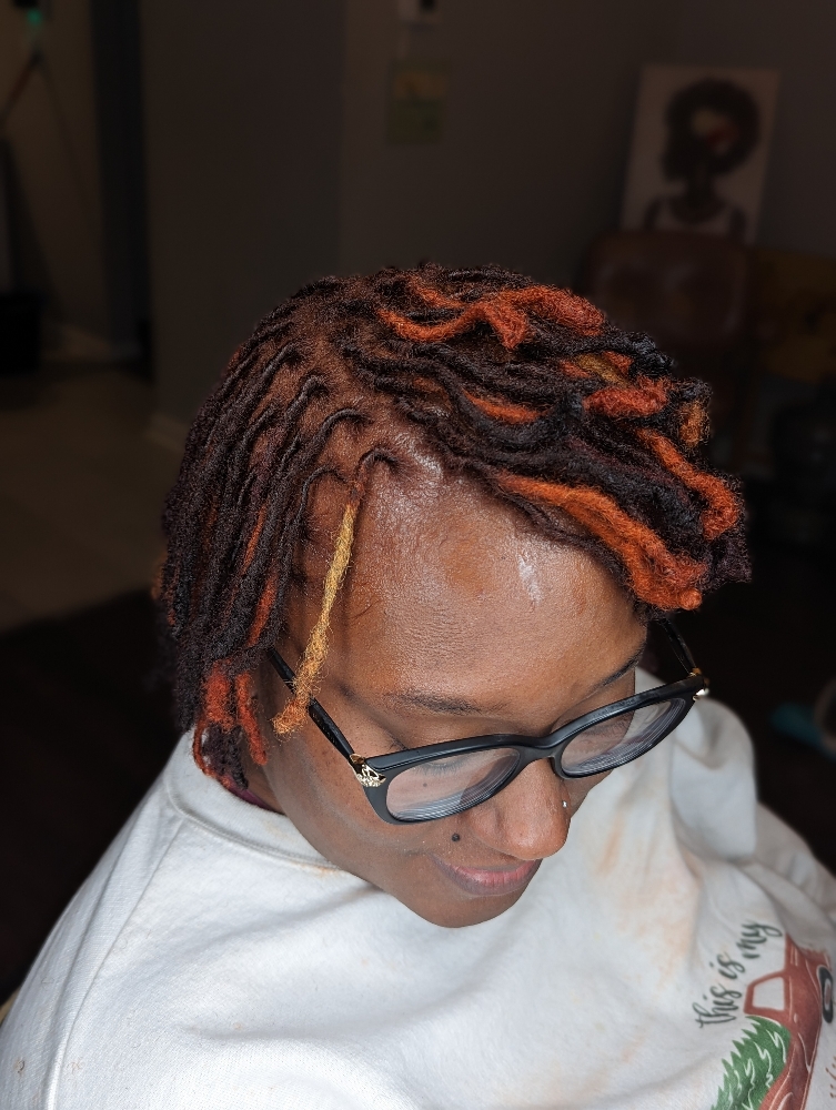 Full Loc Color With Hilites at The Naturlist Locd Queen in Indianapolis, IN