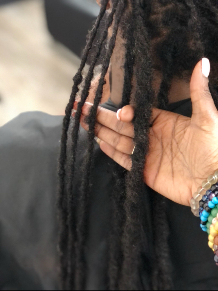 Loc Wick/Thickening at ChariseRenee’J Hands of A Goddess in Kettering, MD