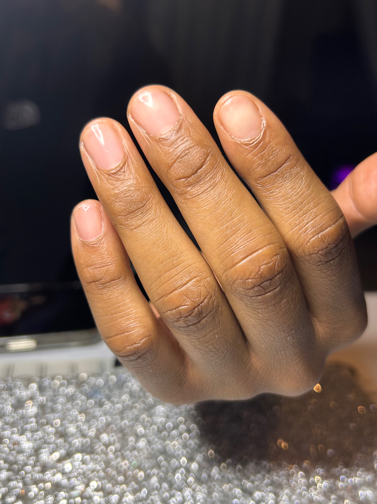 Regular Mani