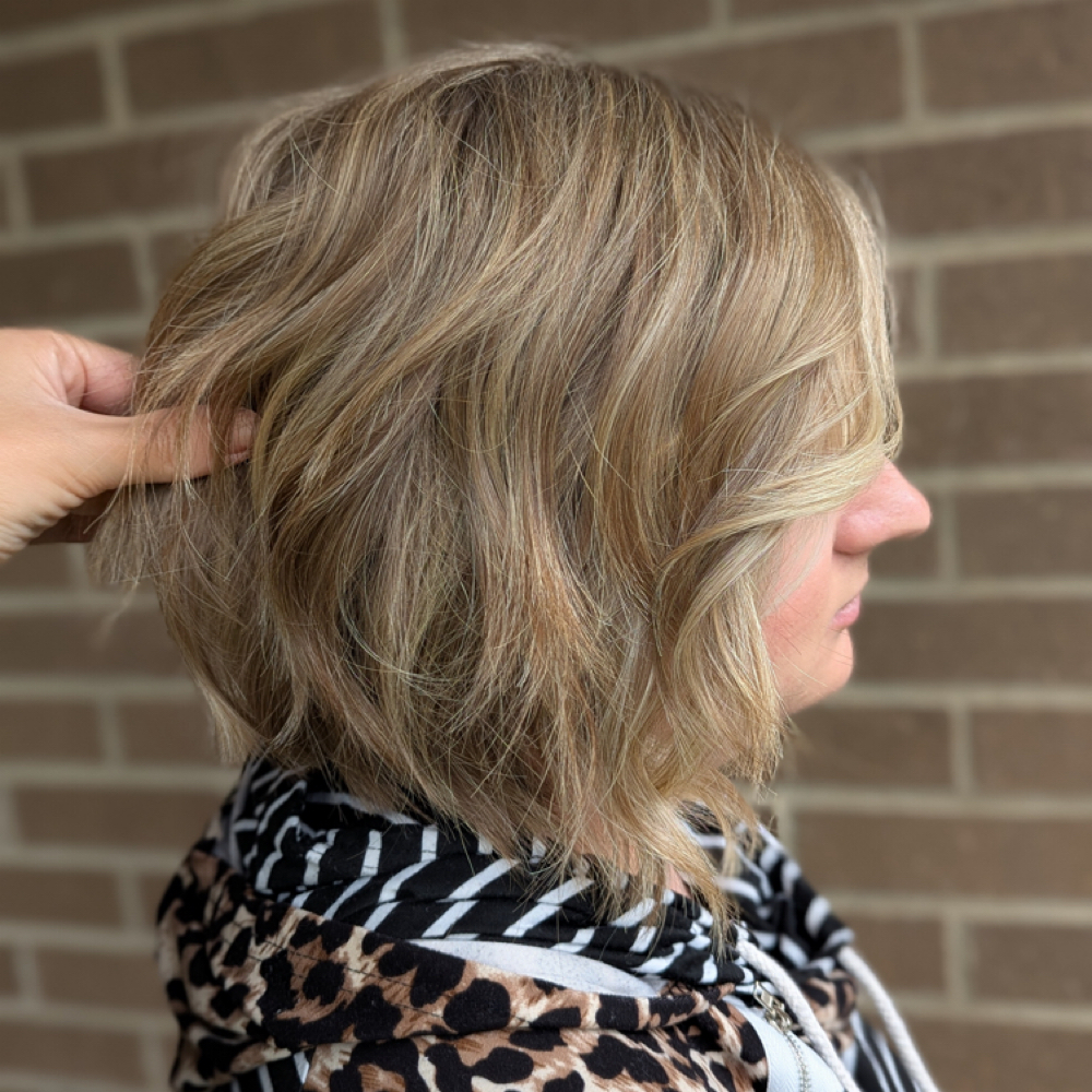 Mini Blonde at Kaiden Roshon At Brush. in Marion, OH