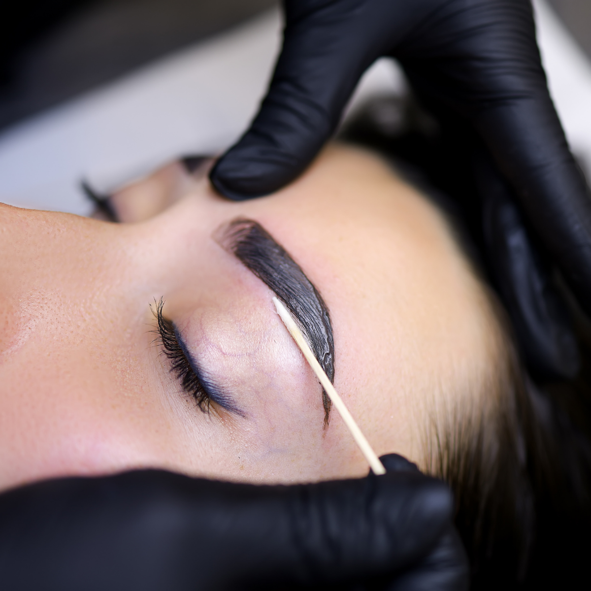 Brow tint