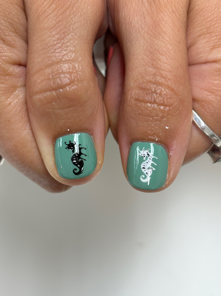 Simple Nail Art/ Arte Simple at Pure Nail Studio in Port Hueneme, CA