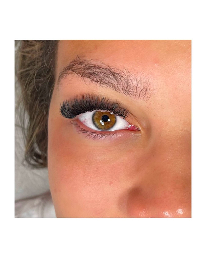 Hybrid Full Set Eyelash Extensions