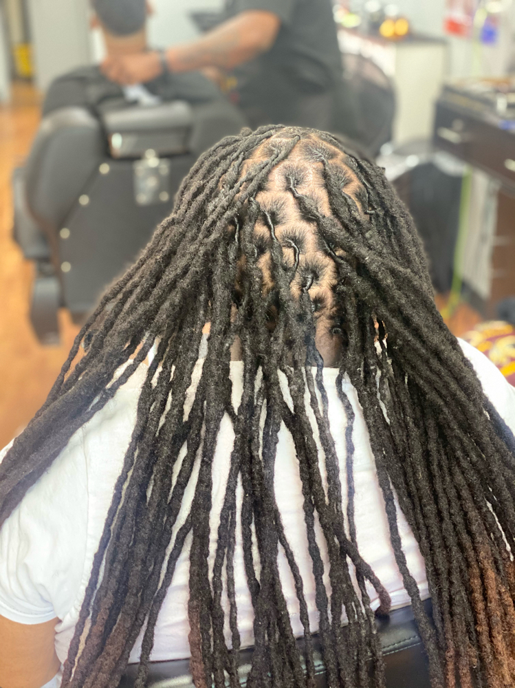 Loc Maintenance at QueenMinkCollection in Temple Bills, MD