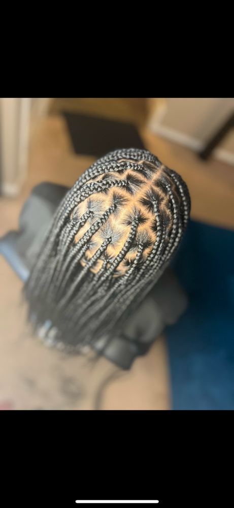 SMEDIUM Knotless (Mid Back) at Styles By Lacci in Glendale, AZ